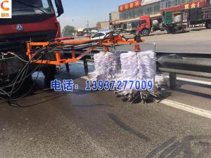 護(hù)欄清洗車